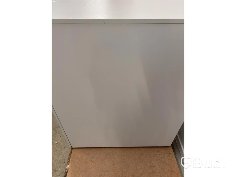 2 Filing Cabinets