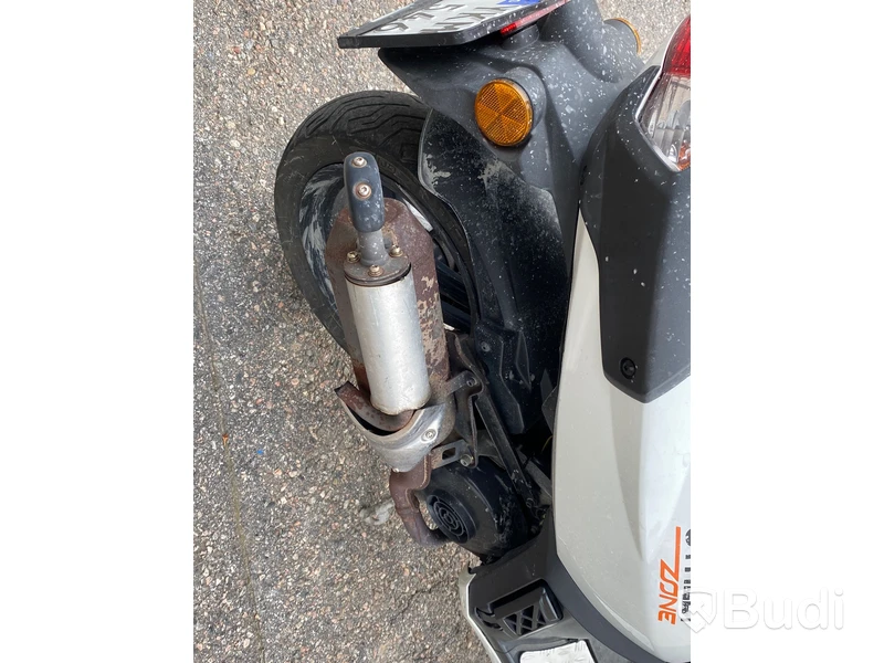 Moped Peugeot Streetzone, 2017