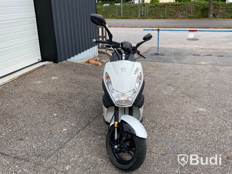 Moped Peugeot Streetzone, 2017