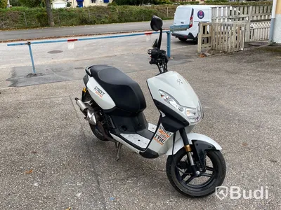 Moped Peugeot Streetzone, 2017