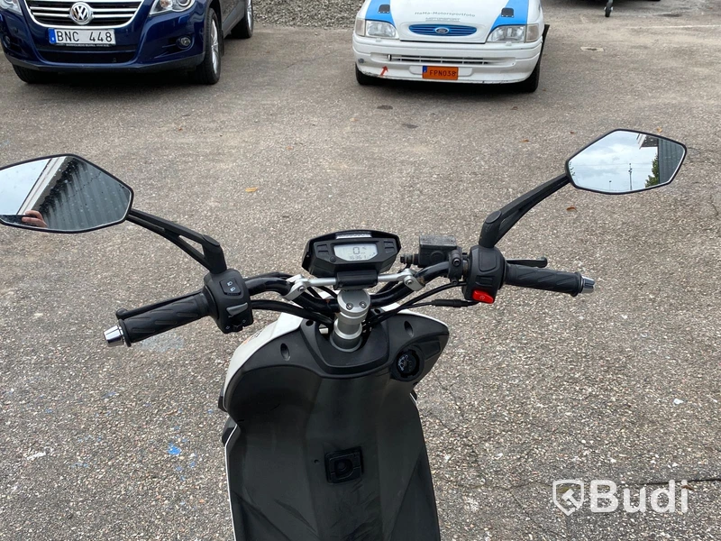 Moped Peugeot Streetzone, 2017