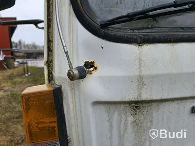 Lastbil med skyllift | Volvo F408 | 1985  Mätarställning (km): 348758