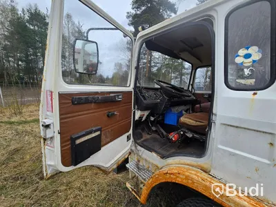 Lastbil med skyllift | Volvo F408 | 1985  Mätarställning (km): 348758