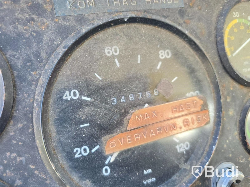 Lastbil med skyllift | Volvo F408 | 1985  Mätarställning (km): 348758