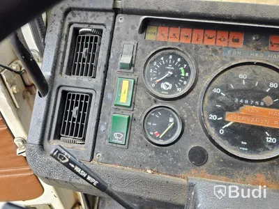 Lastbil med skyllift | Volvo F408 | 1985  Mätarställning (km): 348758