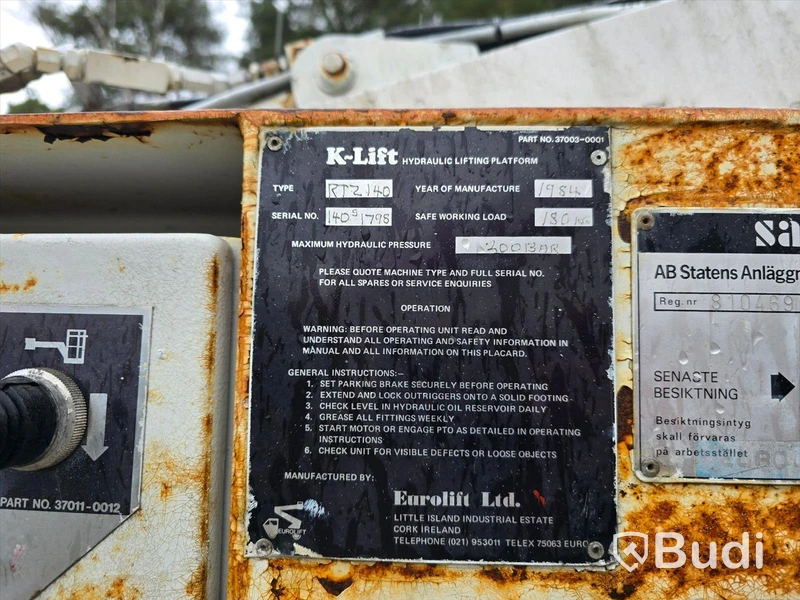 Lastbil med skyllift | Volvo F408 | 1985  Mätarställning (km): 348758