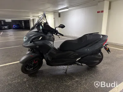 Yamaha Tricity 300 motorcycle, 2025, 1,740 km