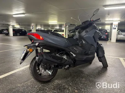 Yamaha Tricity 300 motorcycle, 2025, 1,740 km