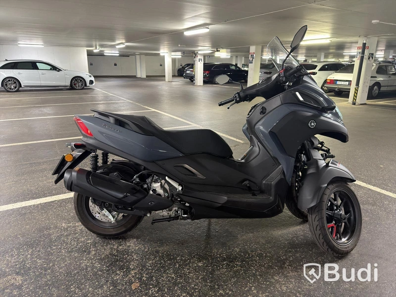 Yamaha Tricity 300 motorcycle, 2025, 1,740 km