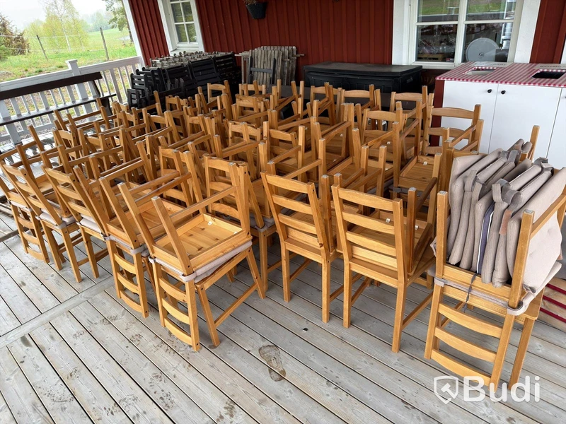 Parti IKEA Jokkmokk 19 st. bord, 77 st. stolar med dynor