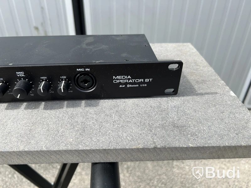 American Audio MEDIA OPERATOR BT media player