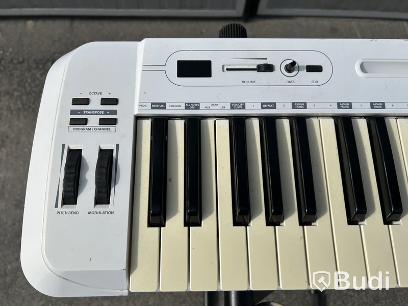 MIDI-klaviatur Samson Carbon 49