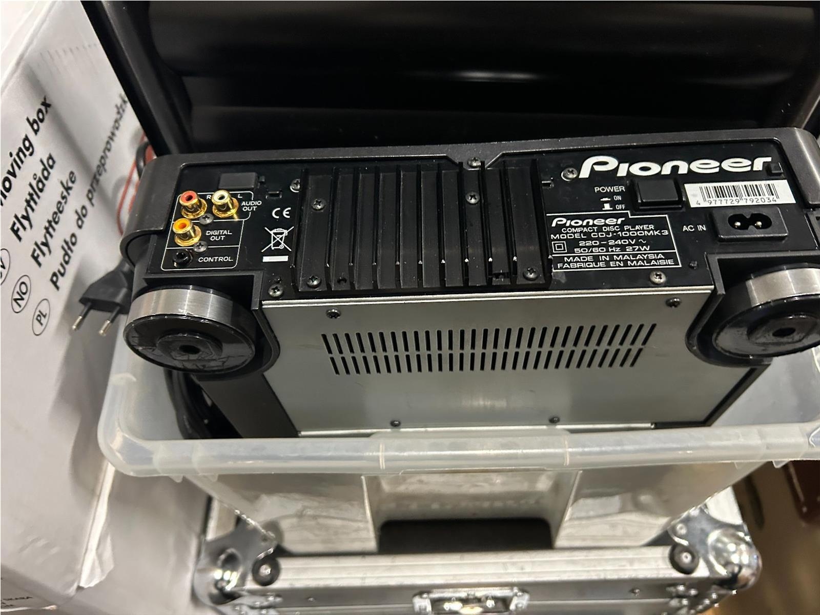 Pioneer CDJ-1000MK3 DJ player
