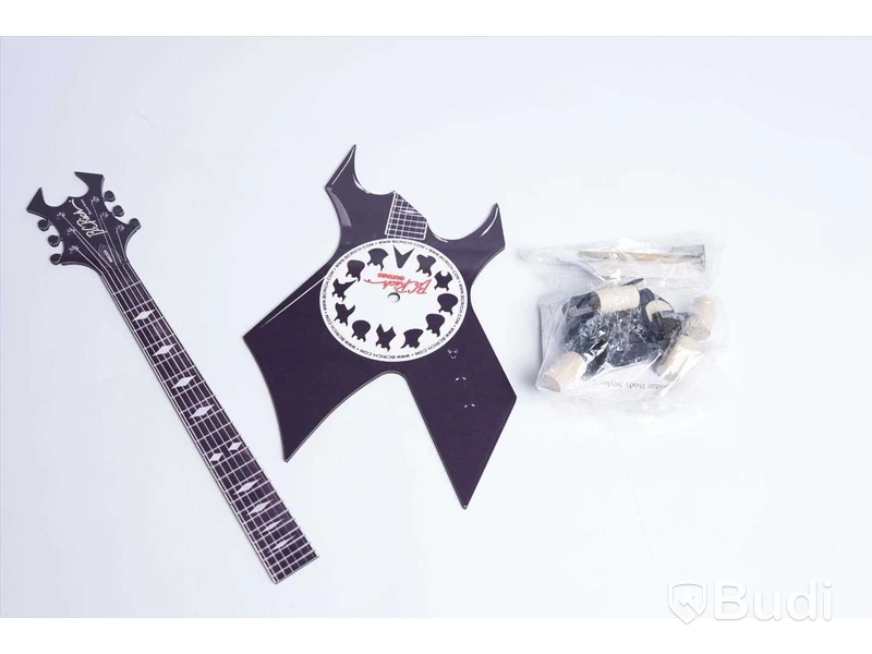 Väggklocka - B.C. Rich Warlock klocka. Ny.