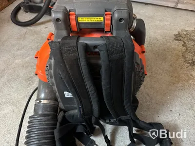 Lövblås Husqvarna