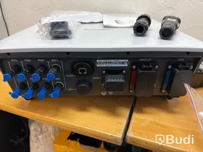 Hybrid Inverter Sungrov 3-fas