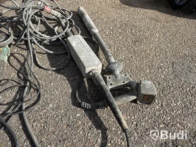 Vibrator, vinkelslipar, kablar m.m.
