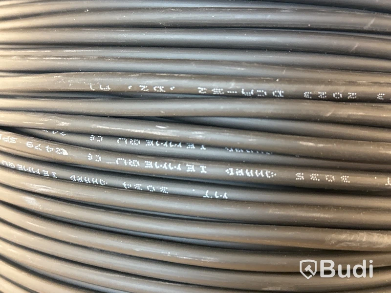 Kabel för solpaneler m.m.