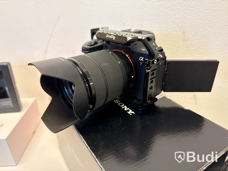 Digital systemkamera Sony A7 IV med tillbehör