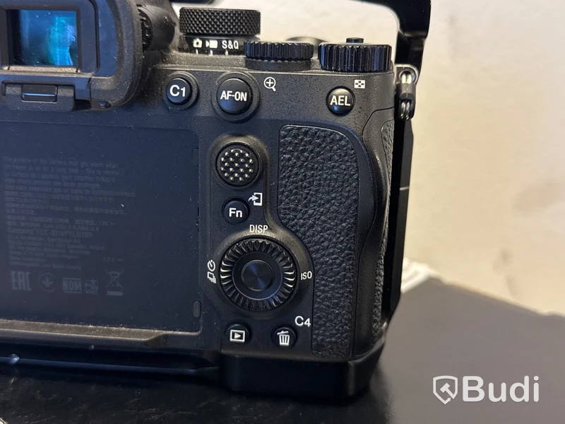 Digital systemkamera Sony A7 IV med tillbehör