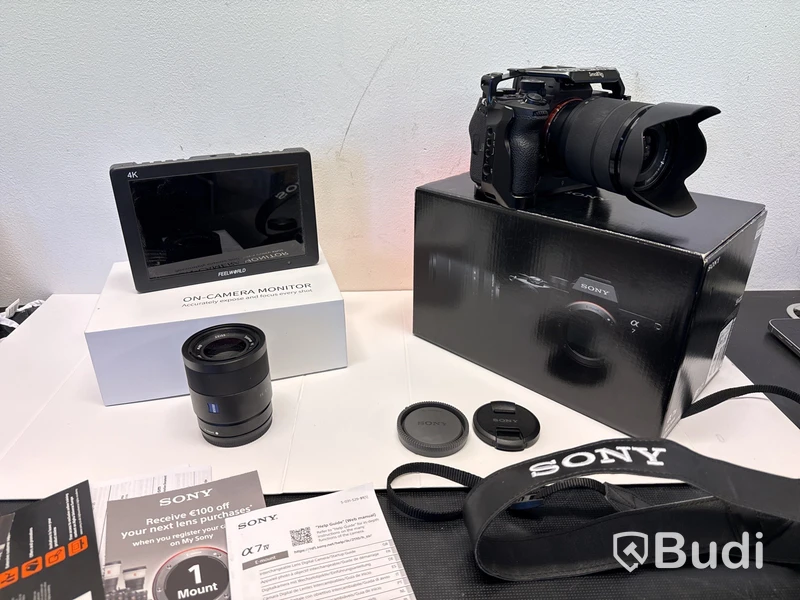Digital systemkamera Sony A7 IV med tillbehör