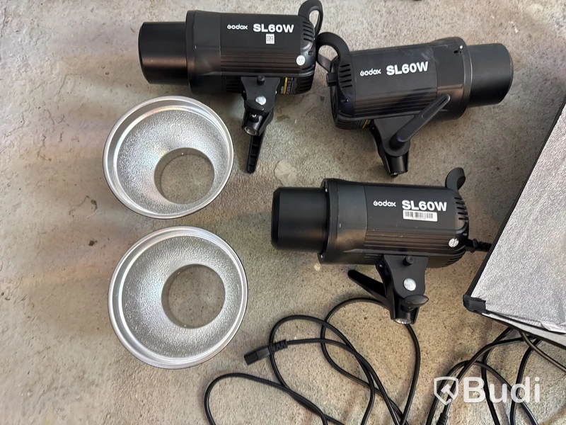3 st fotobelysningar Godox SL60W