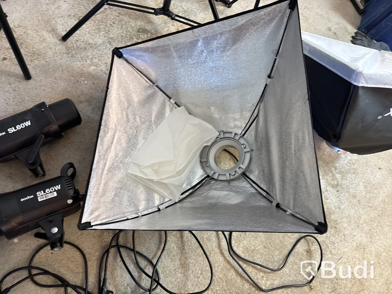 3 st fotobelysningar Godox SL60W