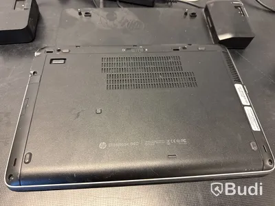 2 st HP Laptop med dockningsstationer