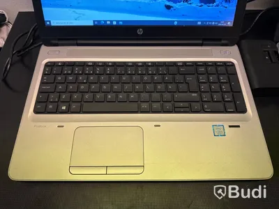 2 st HP Laptop med dockningsstationer