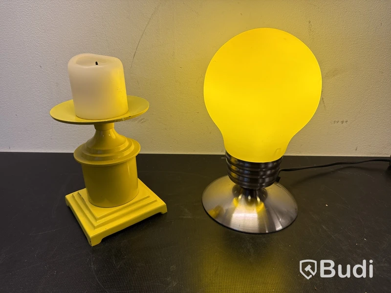 Bordslampa och ljusstake