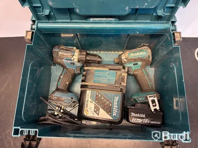 2 st Makita skruvdragare
