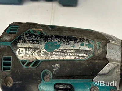 2 st Makita skruvdragare