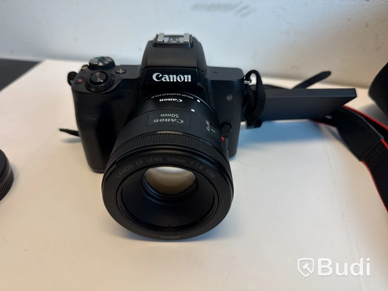 Canon EOS M50 systemkamera med tillbehör