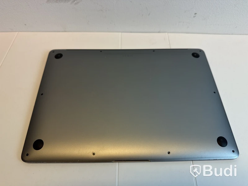 MacBook Air M1 8GB