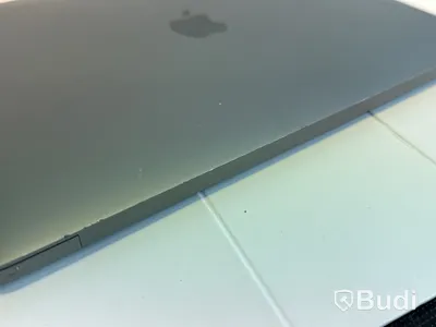 MacBook Air M1 8GB