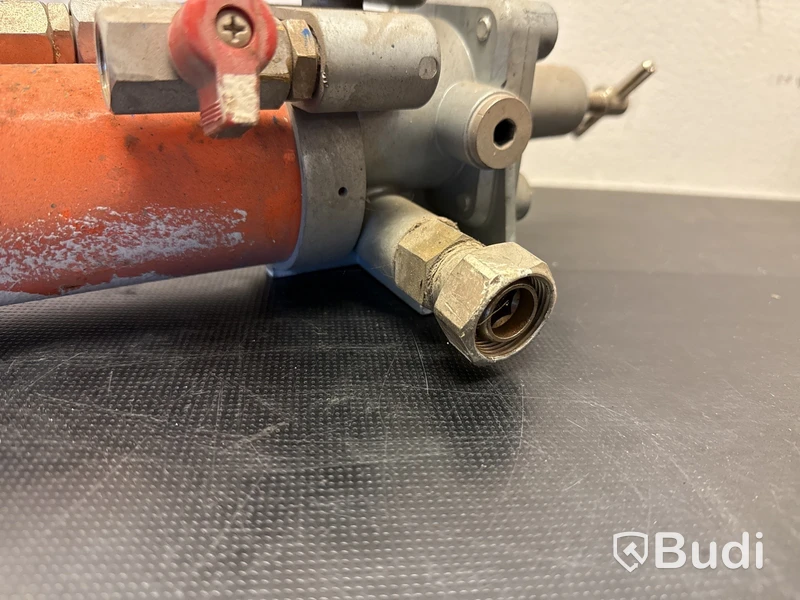 Filterregulator med vattenavskiljare