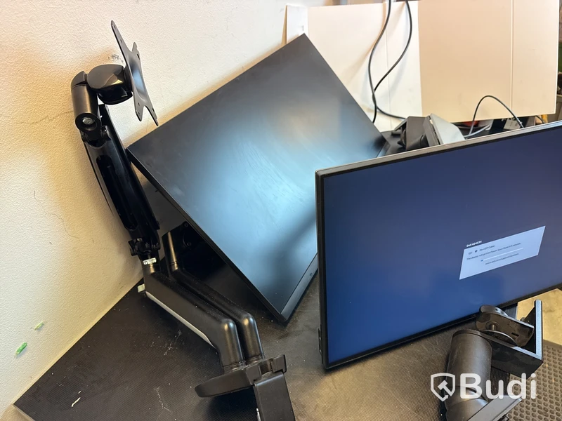 2 st Dell datorskärmar med extra fästen