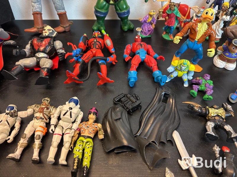 Actionfigurer & leksaker (stort parti)