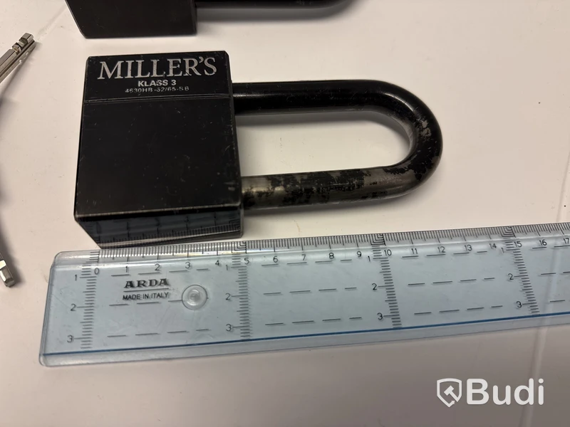 Hänglås 2 st Millers Klass 3