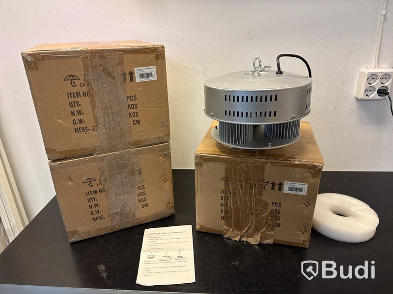 3 st LED High Bay-lampa 150W, IP44