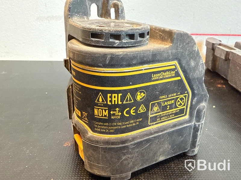 Korslaser DeWalt DW088, 2 linjer, självnivellerande (horisontal/vertikal)