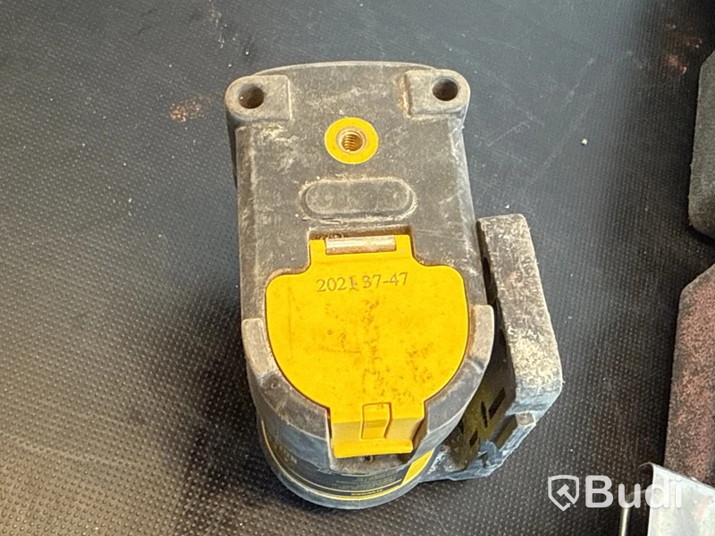 Korslaser DeWalt DW088, 2 linjer, självnivellerande (horisontal/vertikal)