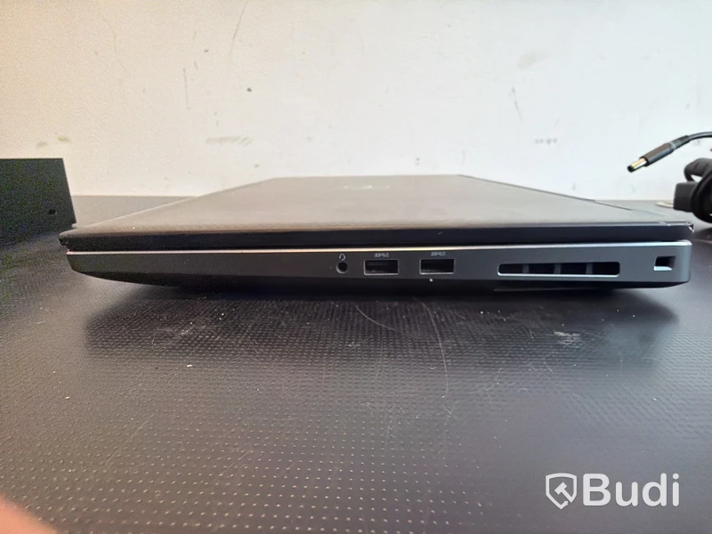 Dell Precision 7530, i9, 16GB kraftfull laptop