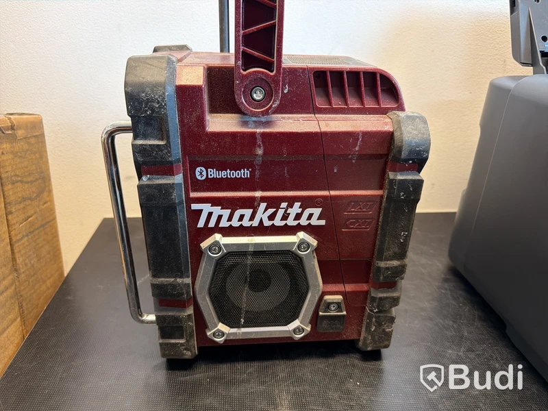 Radio Makita DMR108