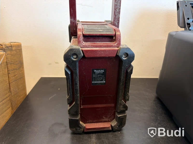 Radio Makita DMR108