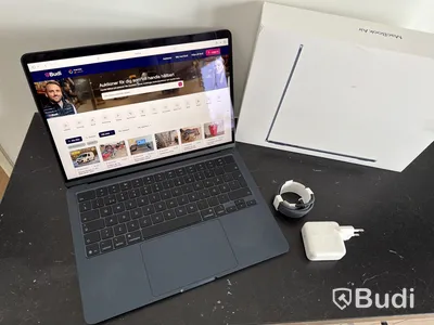 MacBook Air 13 tum, M4-chip, 16 GB, 256 GB -2025
