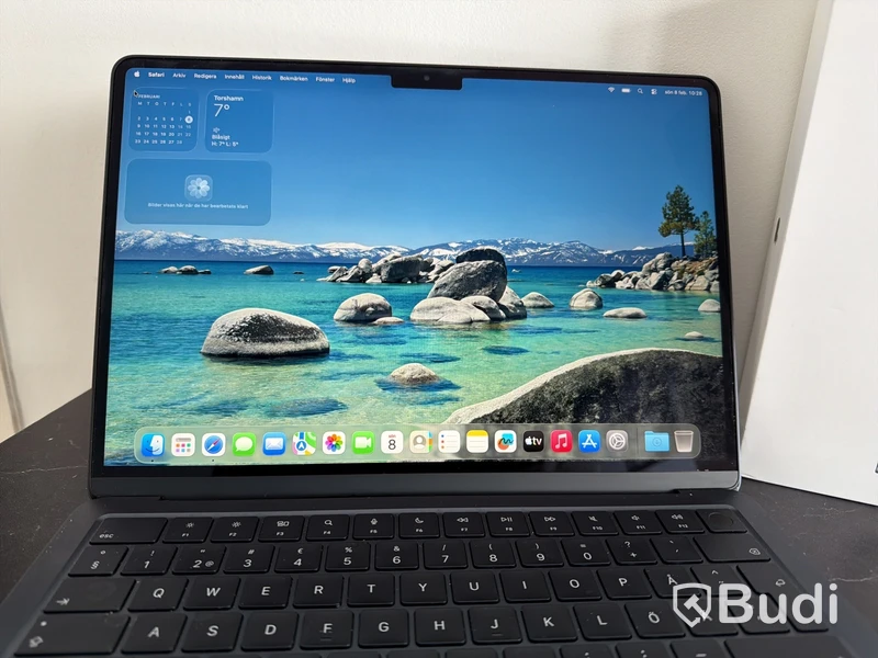 MacBook Air 13 tum, M4-chip, 16 GB, 256 GB -2025