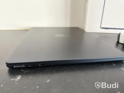 MacBook Air 13 tum, M4-chip, 16 GB, 256 GB -2025