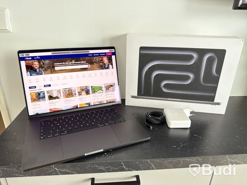 MacBook Pro 16-tums, M4 Pro-chip, 24 GB, 512 GB -2025