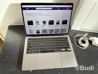 MacBook Air M2, 13,6 tum, 8 GB, 256 GB